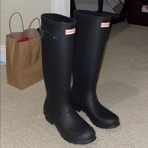 Matte Black Hunter Rainboots